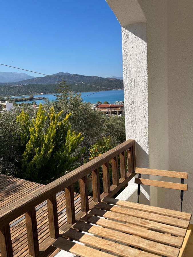 Pella In Istron Apartment Exterior photo